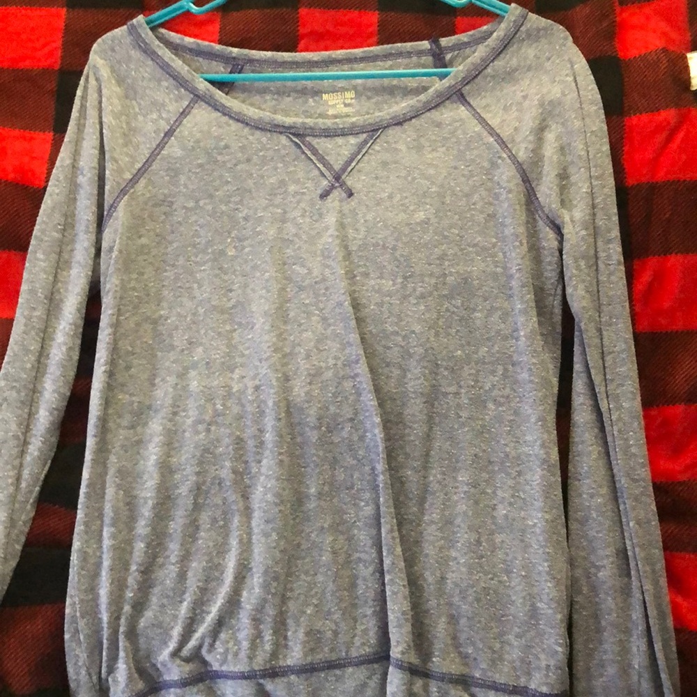 Super comfy blue long sleeve tee